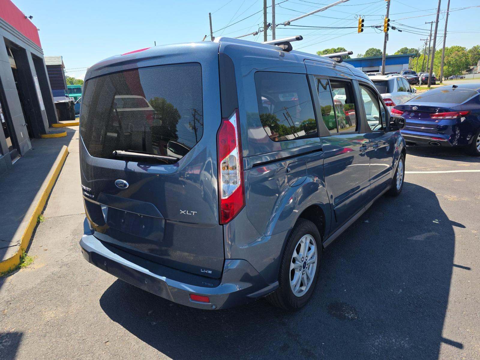 FORD TRANSIT CONNECT - 3