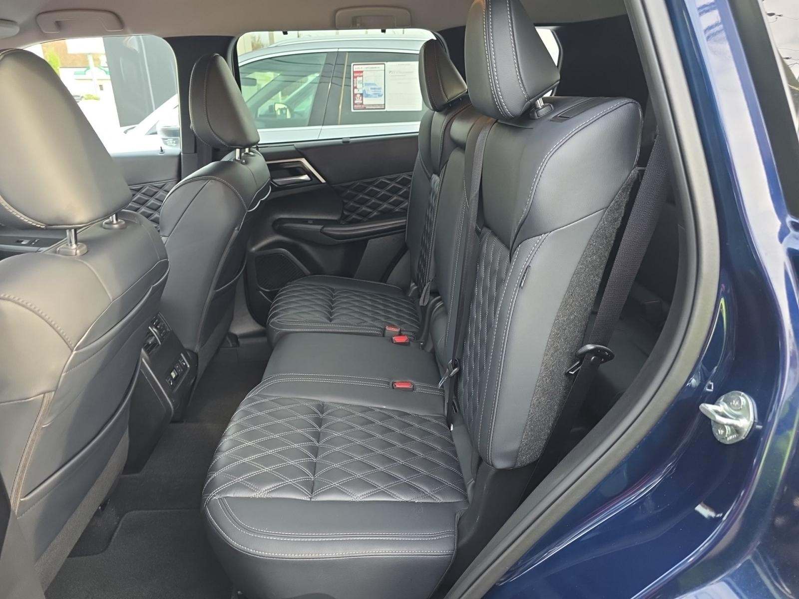 2024 Mitsubishi Outlander SEL FWD