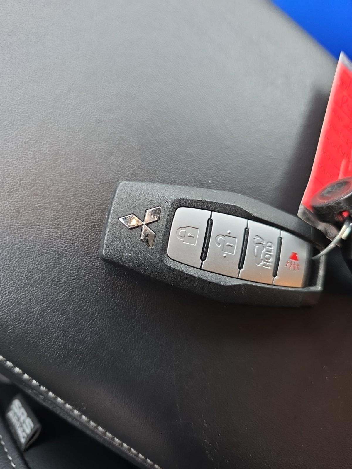 2024 Mitsubishi Outlander SEL FWD