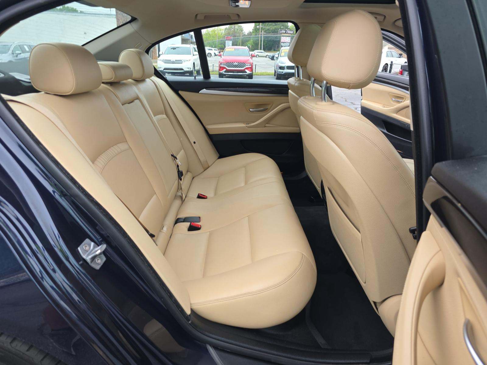 2016 BMW 5 Series 528i RWD