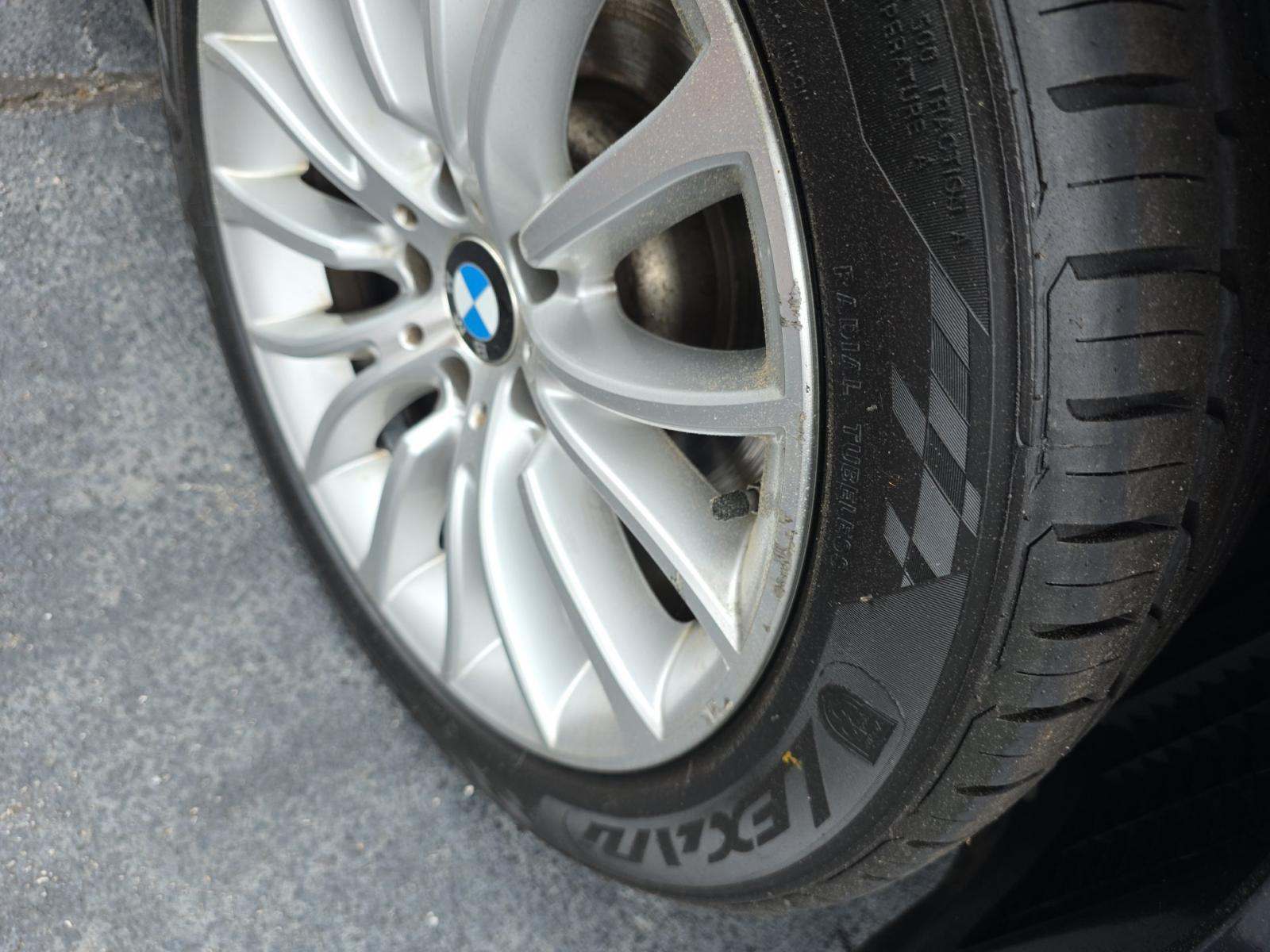 2016 BMW 5 Series 528i RWD