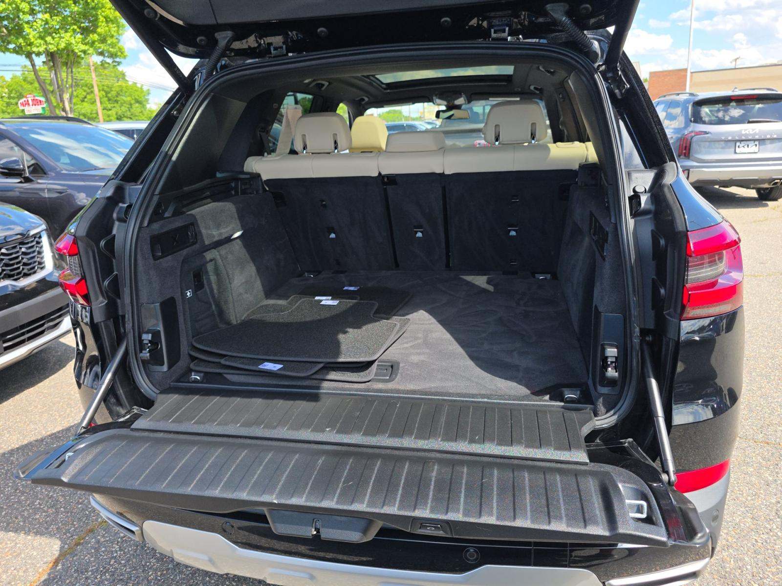 2022 BMW X5 xDrive40i AWD