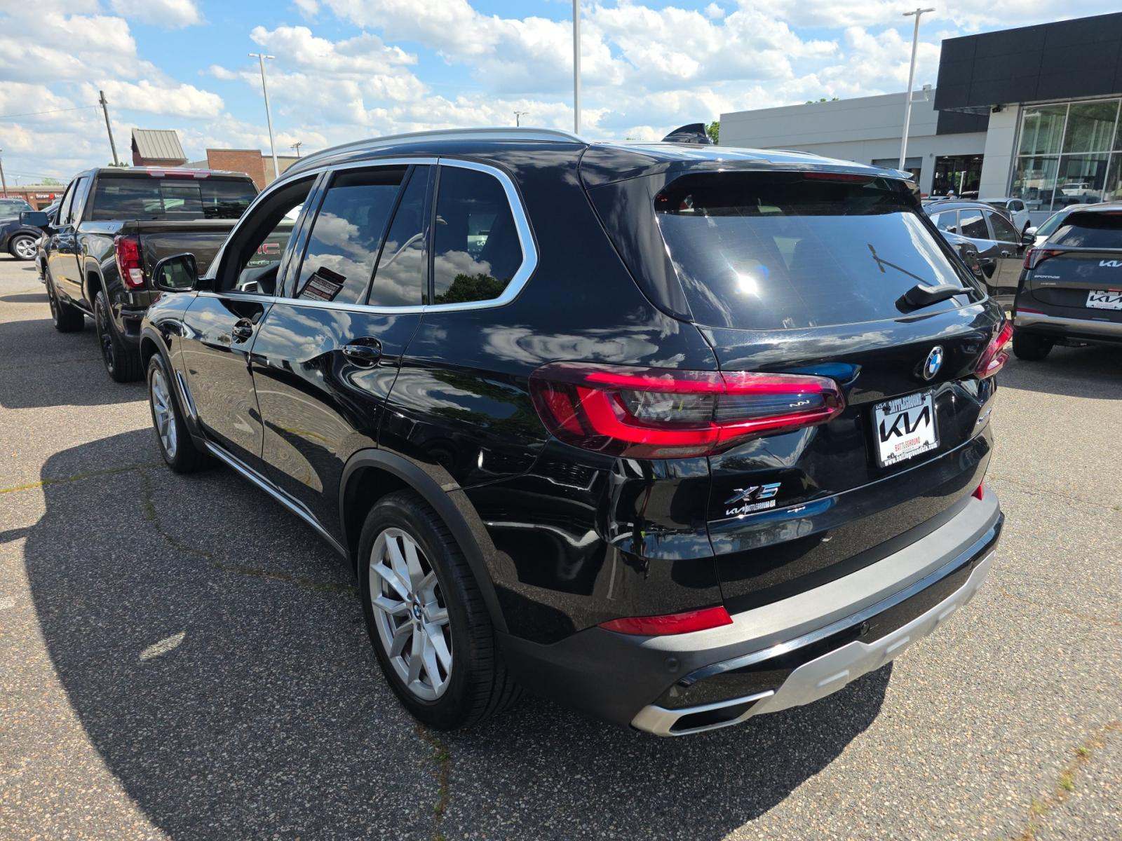 2022 BMW X5 xDrive40i AWD