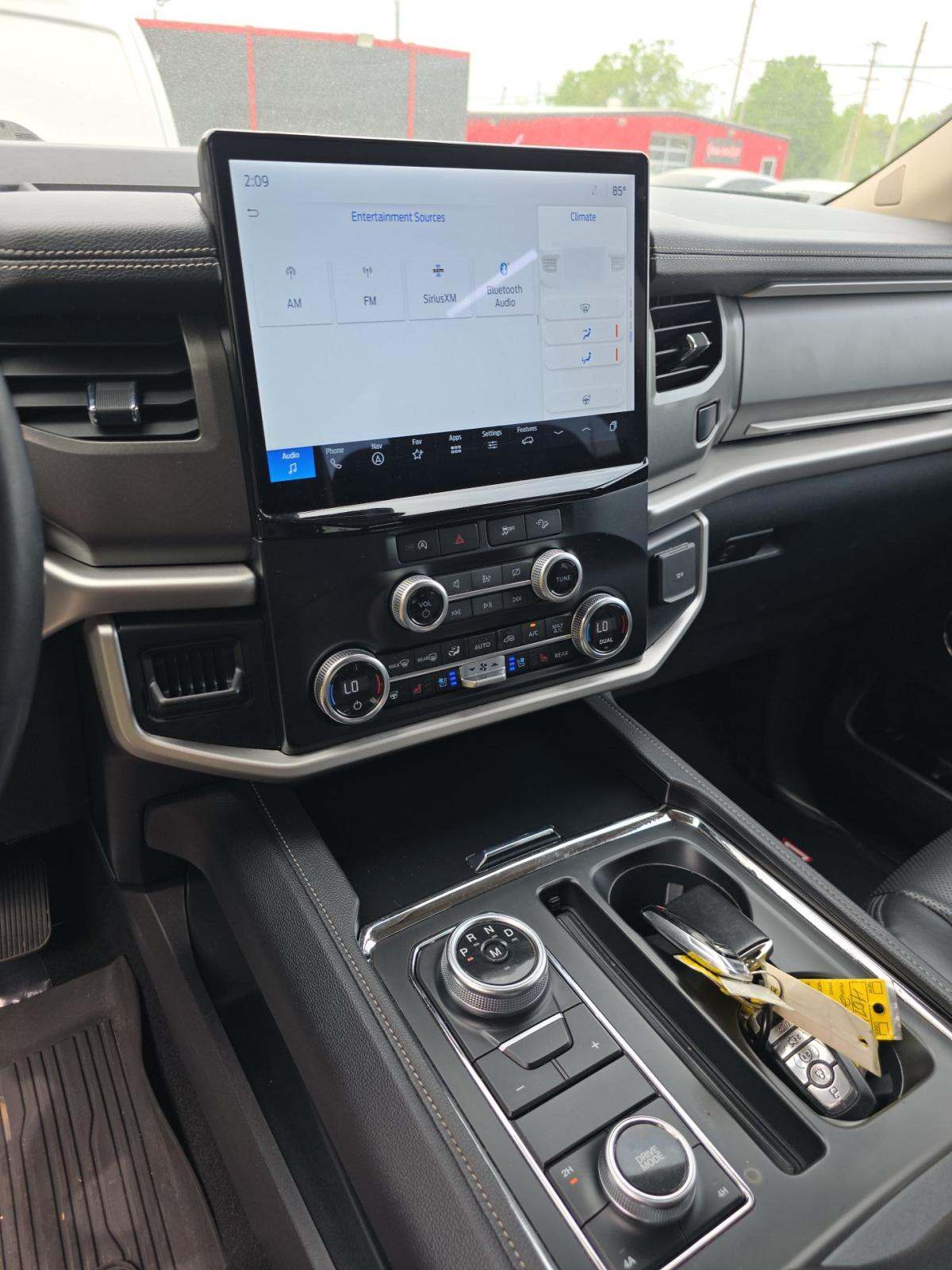 FORD EXPEDITION MAX - 10