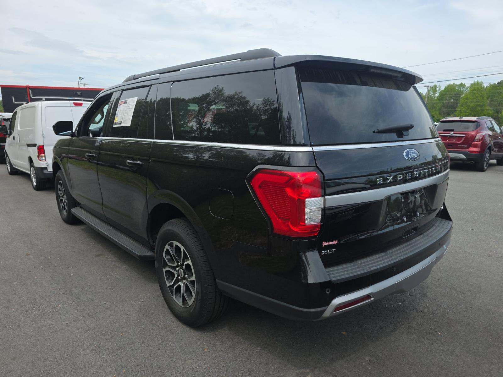 FORD EXPEDITION MAX - 2