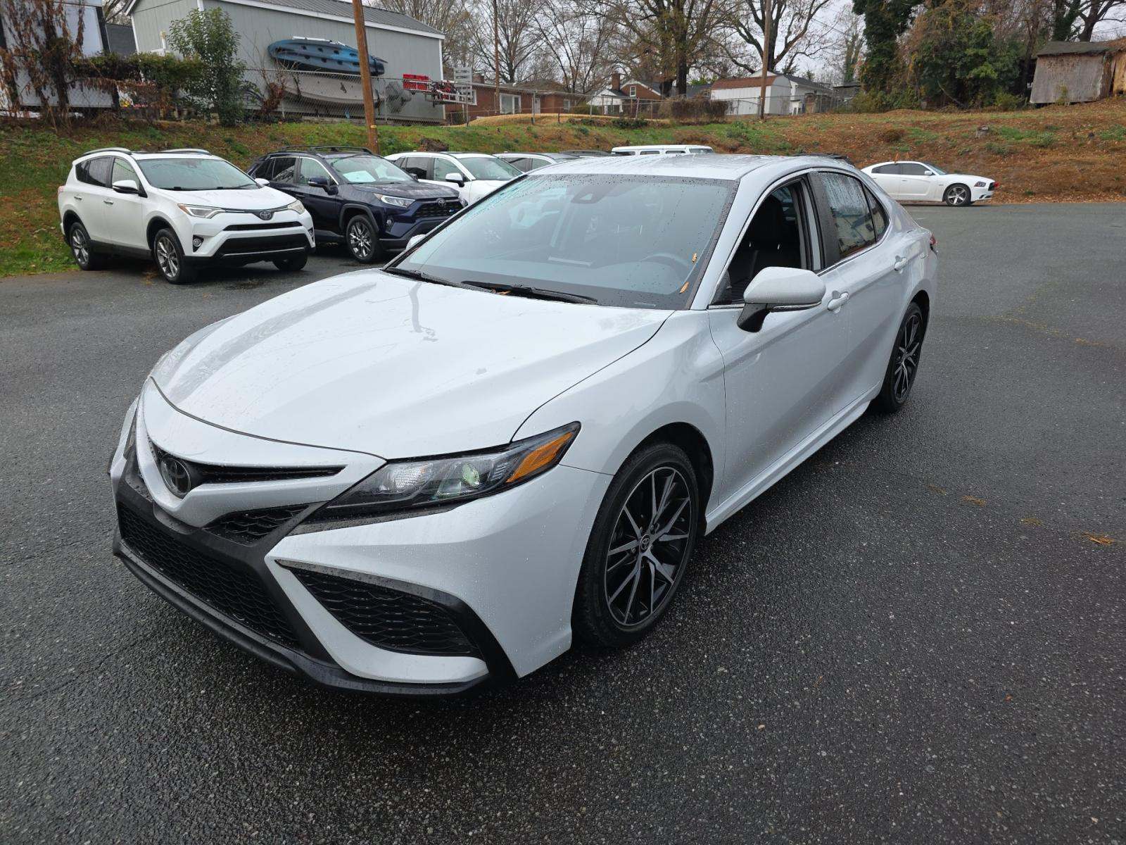 2023 Toyota Camry SE FWD