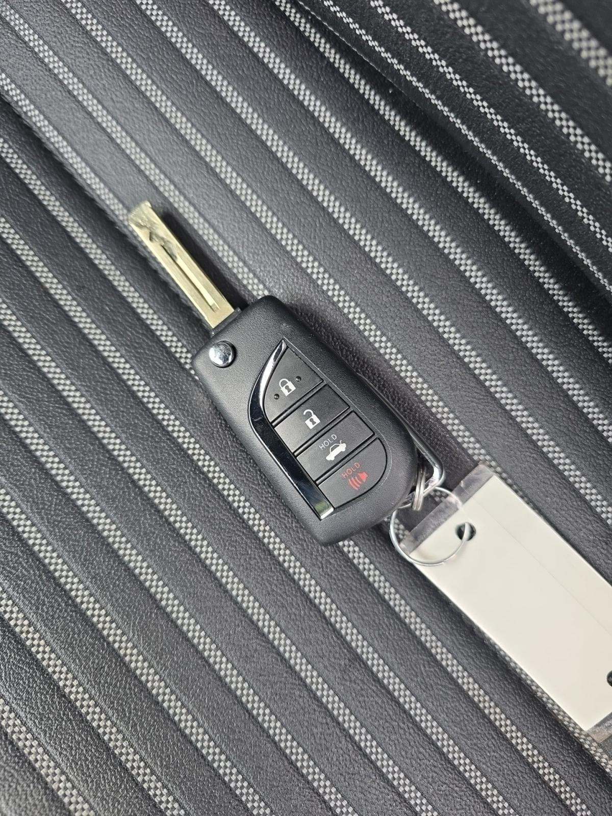 2023 Toyota Camry SE FWD