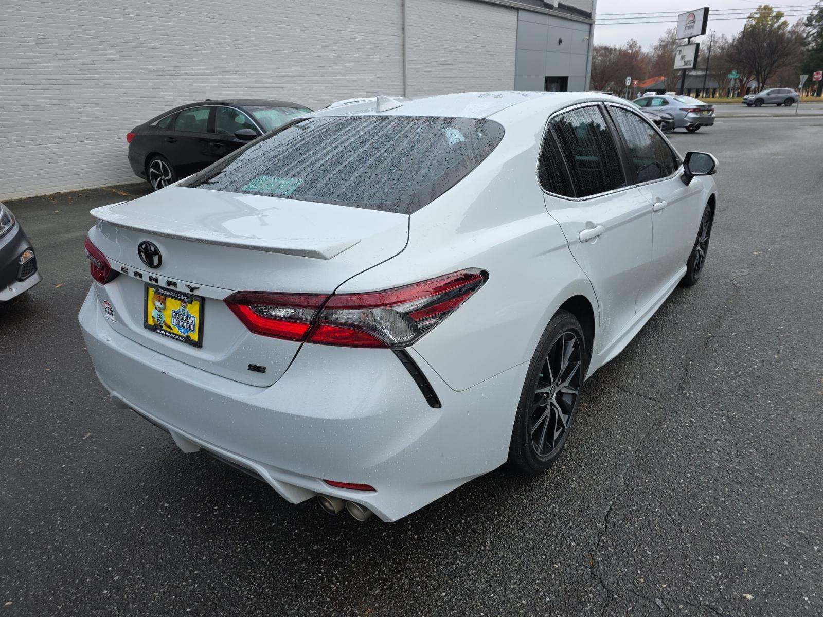 2023 Toyota Camry SE FWD