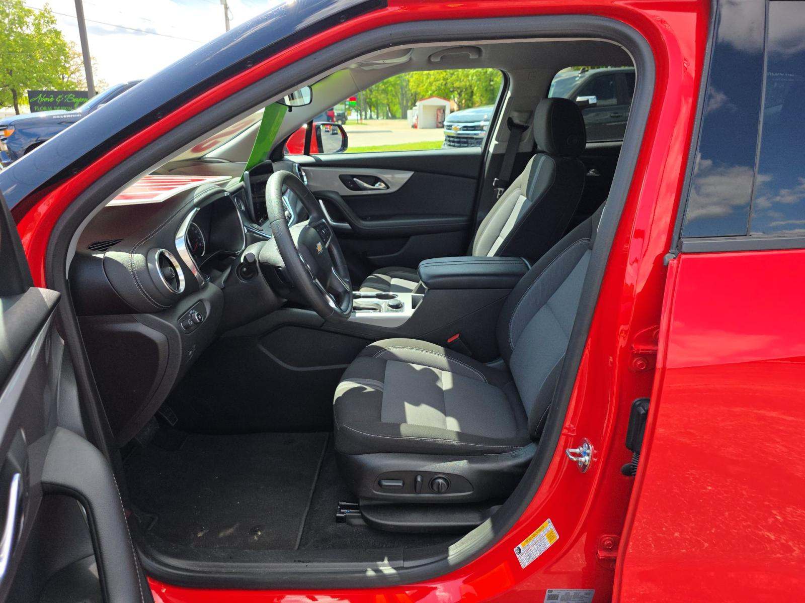 CHEVROLET BLAZER - 2