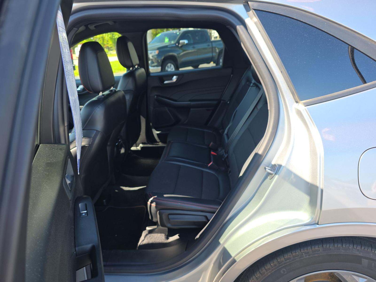 FORD ESCAPE - 9