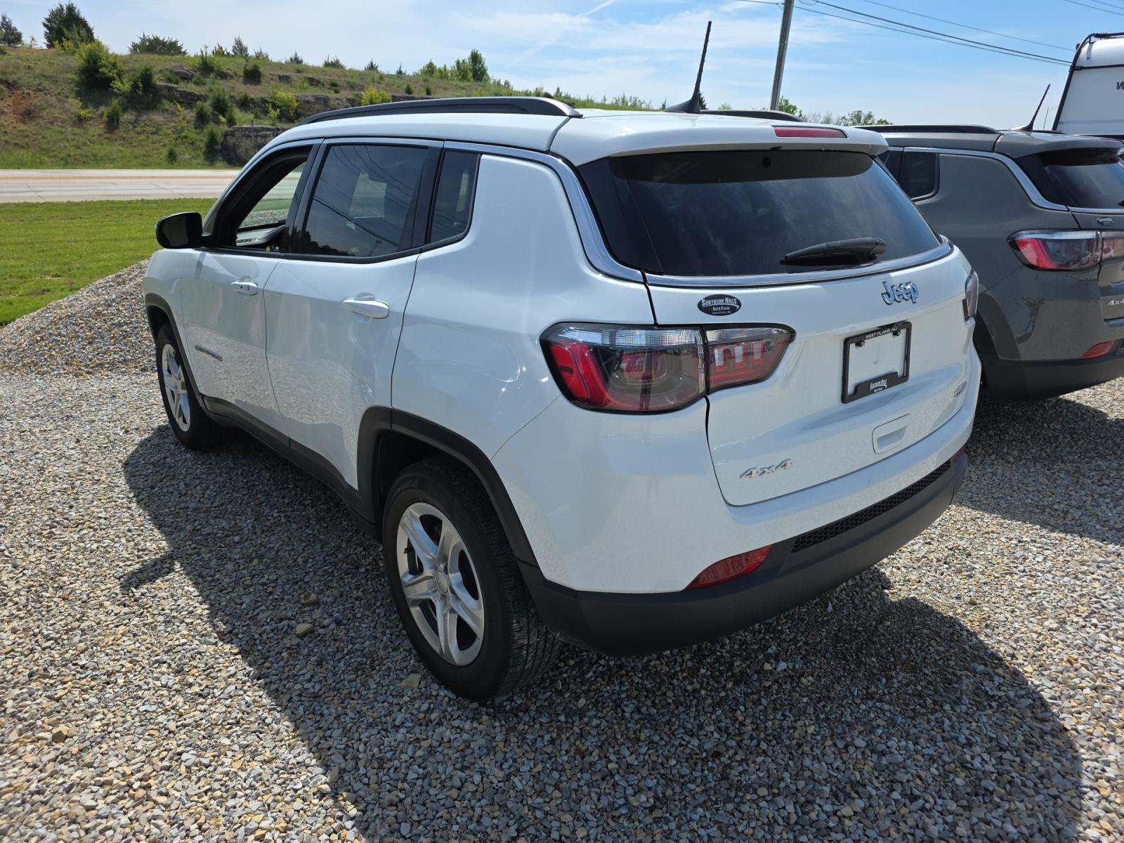 2024 Jeep Compass Latitude AWD