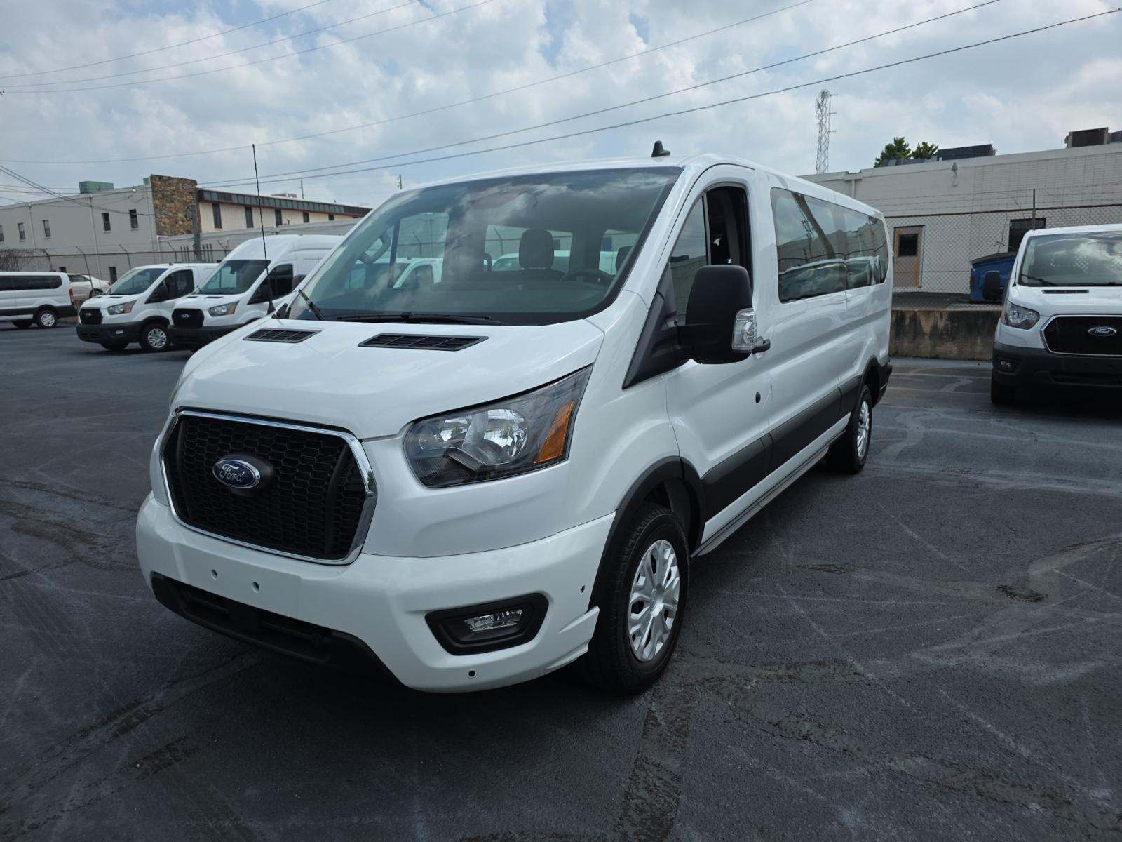 FORD TRANSIT 350 - 1