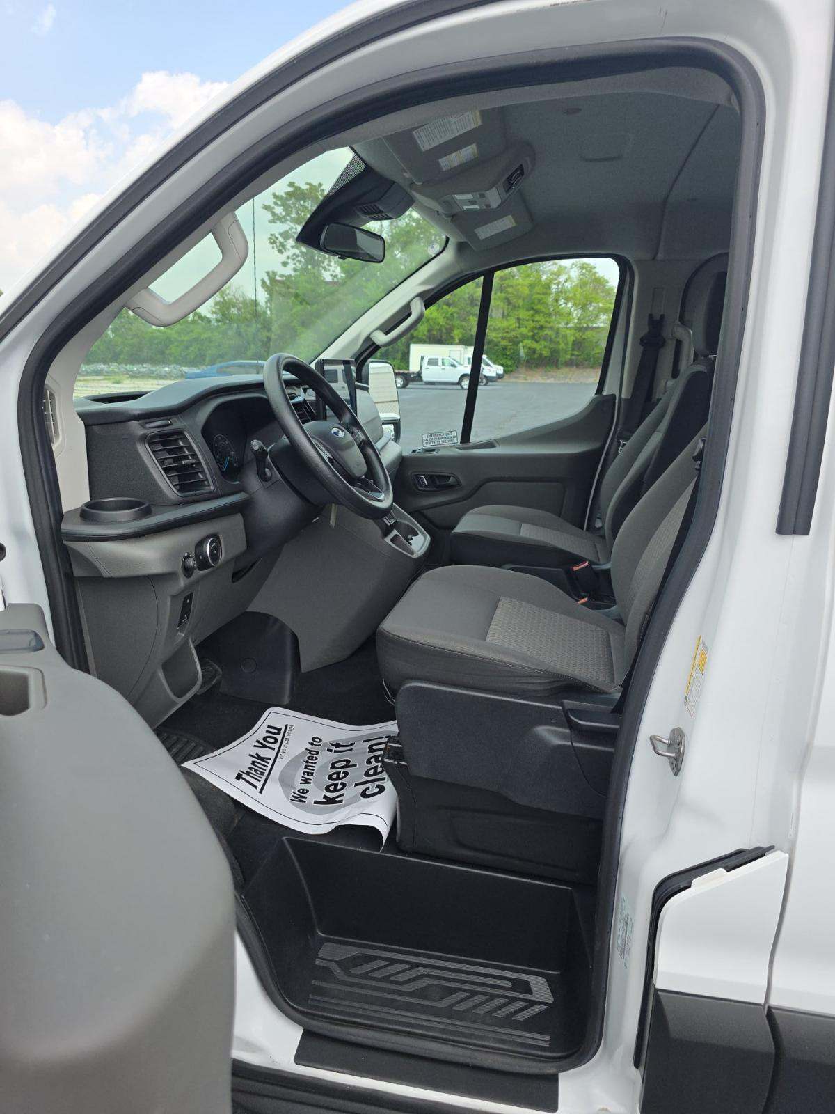 FORD TRANSIT 350 - 6