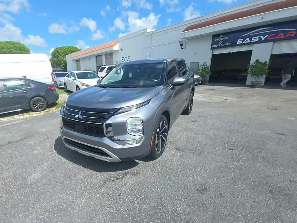 2024 Mitsubishi Outlander SE FWD