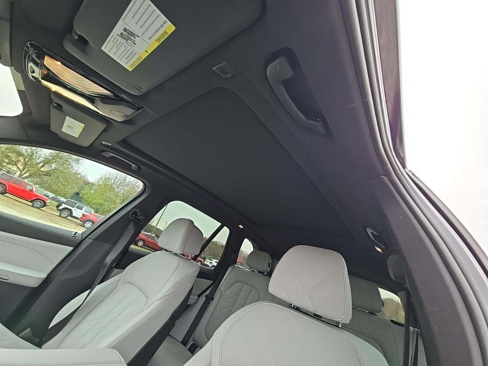 2025 BMW X5 M60i xDrive AWD