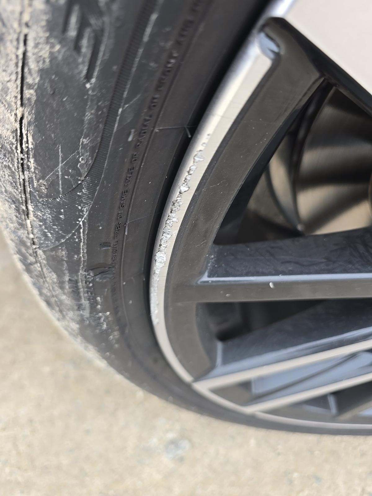 2025 BMW X5 M60i xDrive AWD