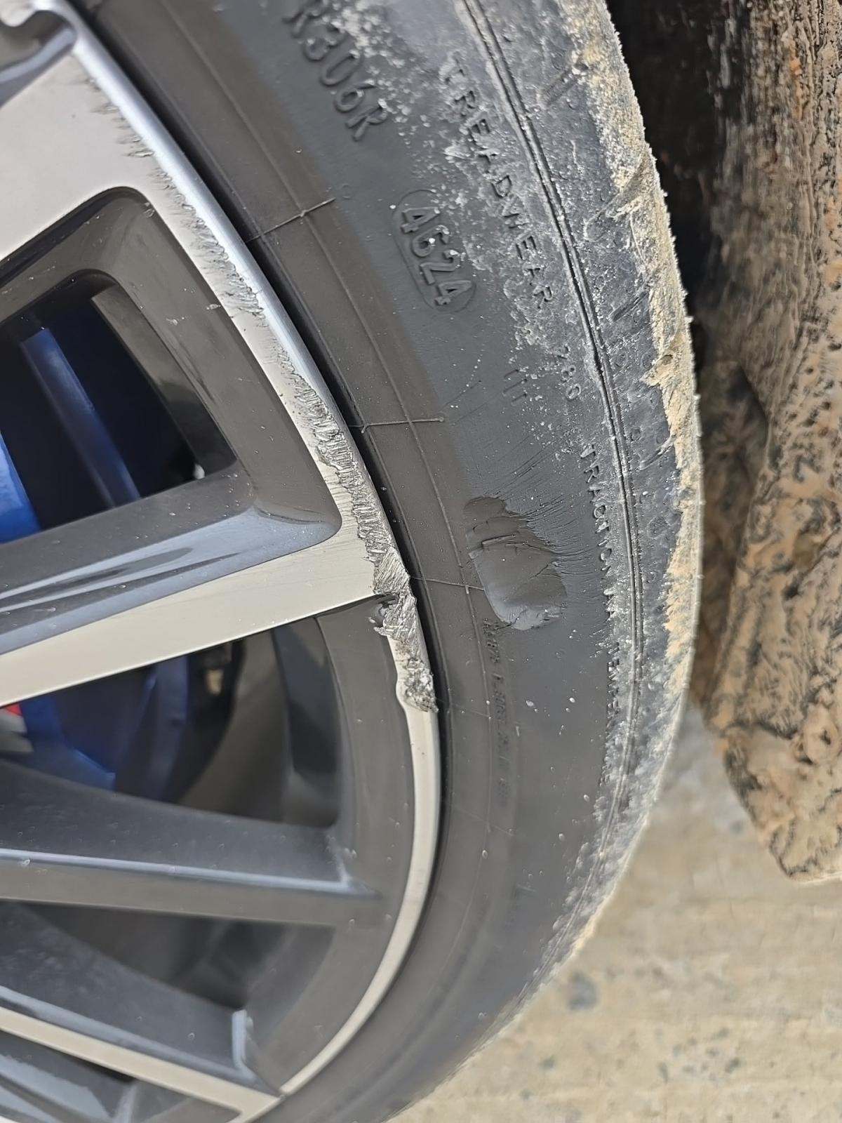 2025 BMW X5 M60i xDrive AWD