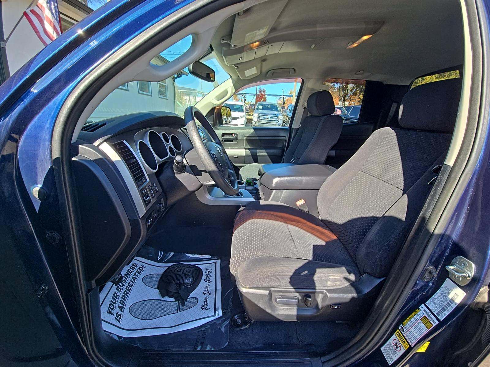 2013 Toyota Tundra Base RWD