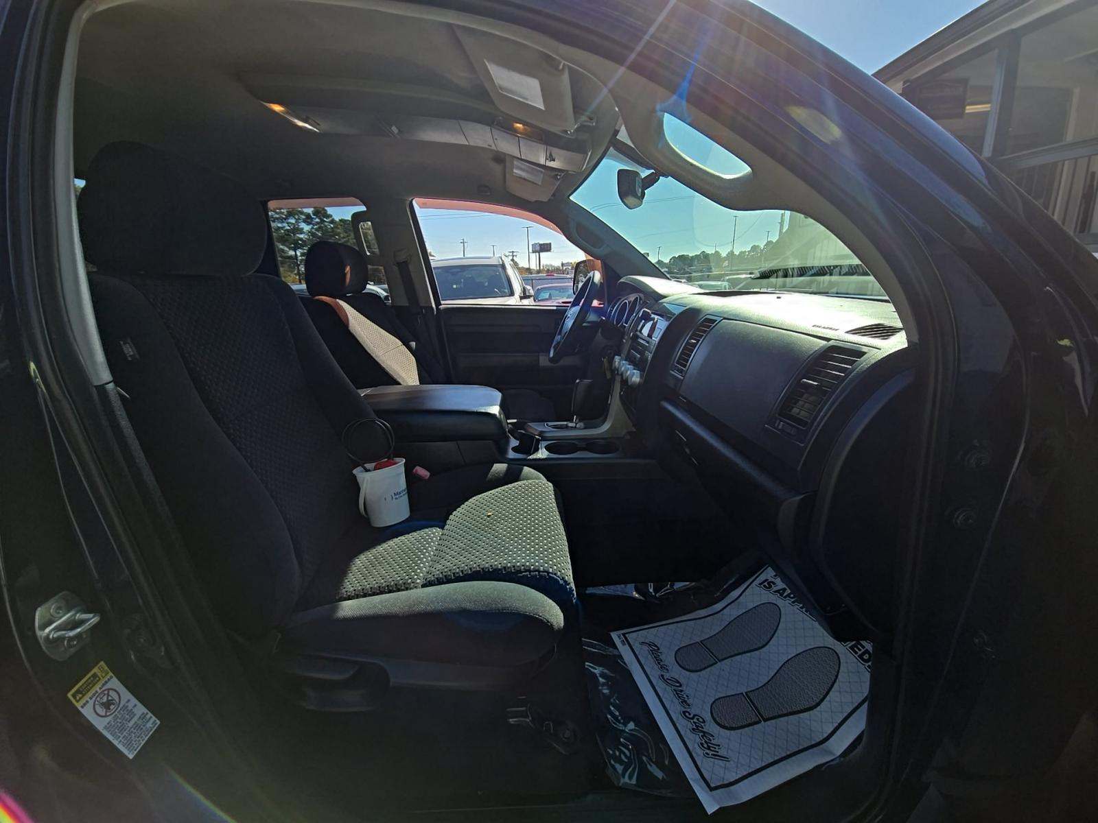 2013 Toyota Tundra Base RWD