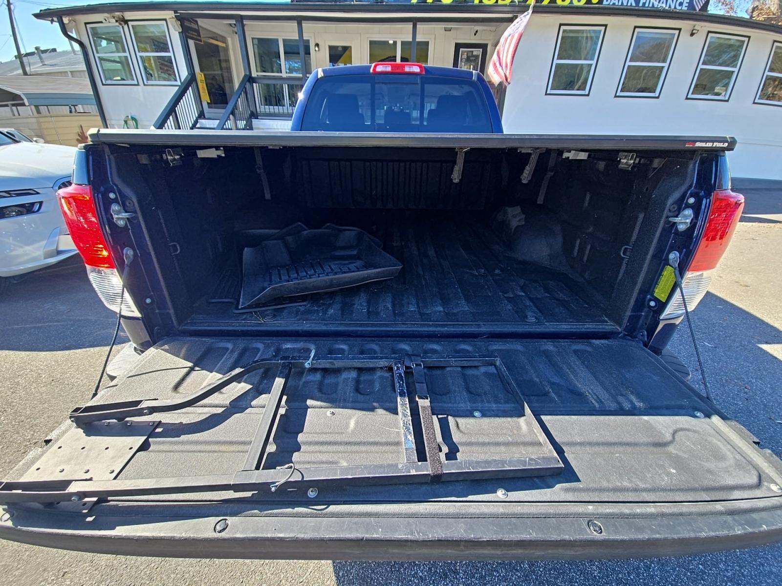 2013 Toyota Tundra Base RWD