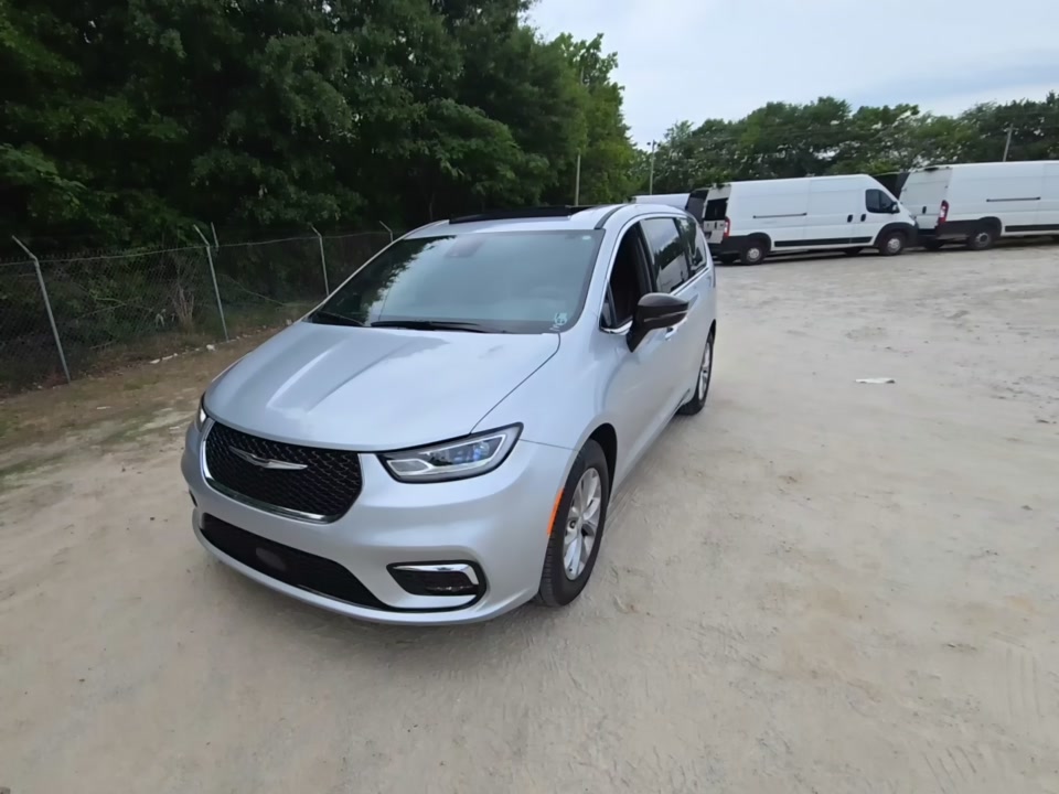 2026 Chrysler Pacifica Limited FWD