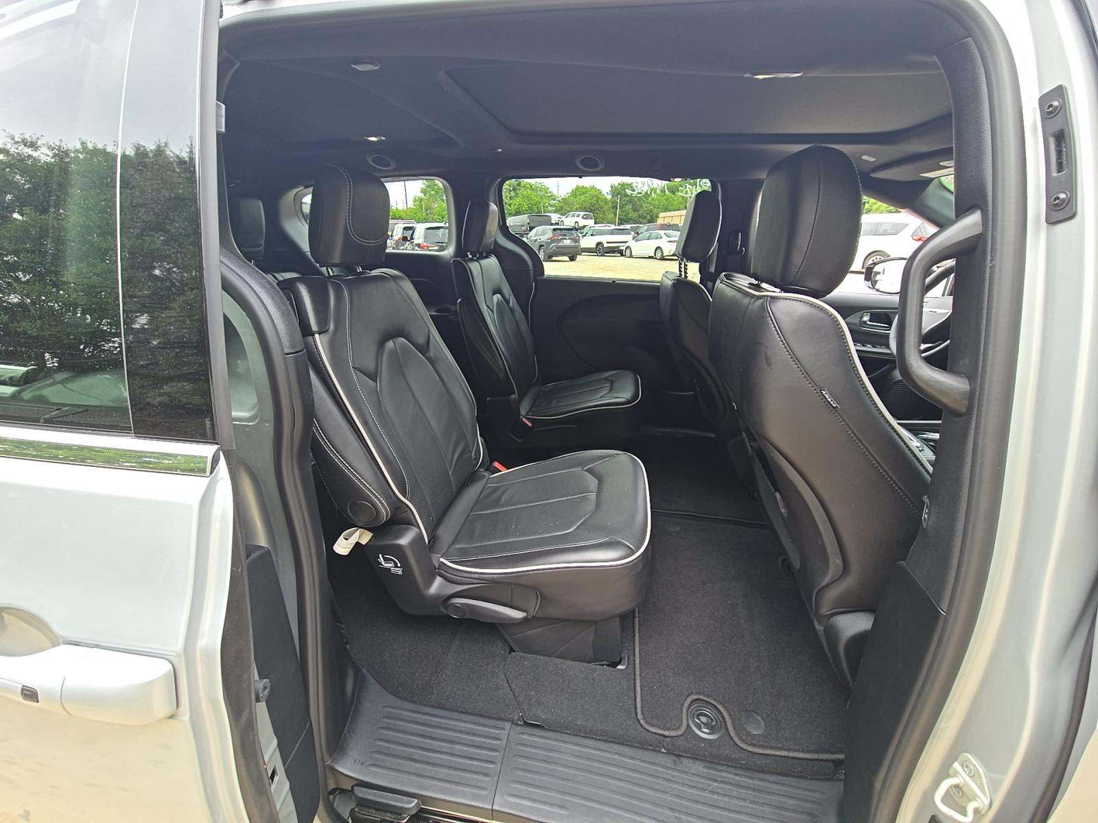 2026 Chrysler Pacifica Limited FWD