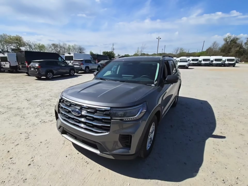 2025 Ford Explorer Active RWD