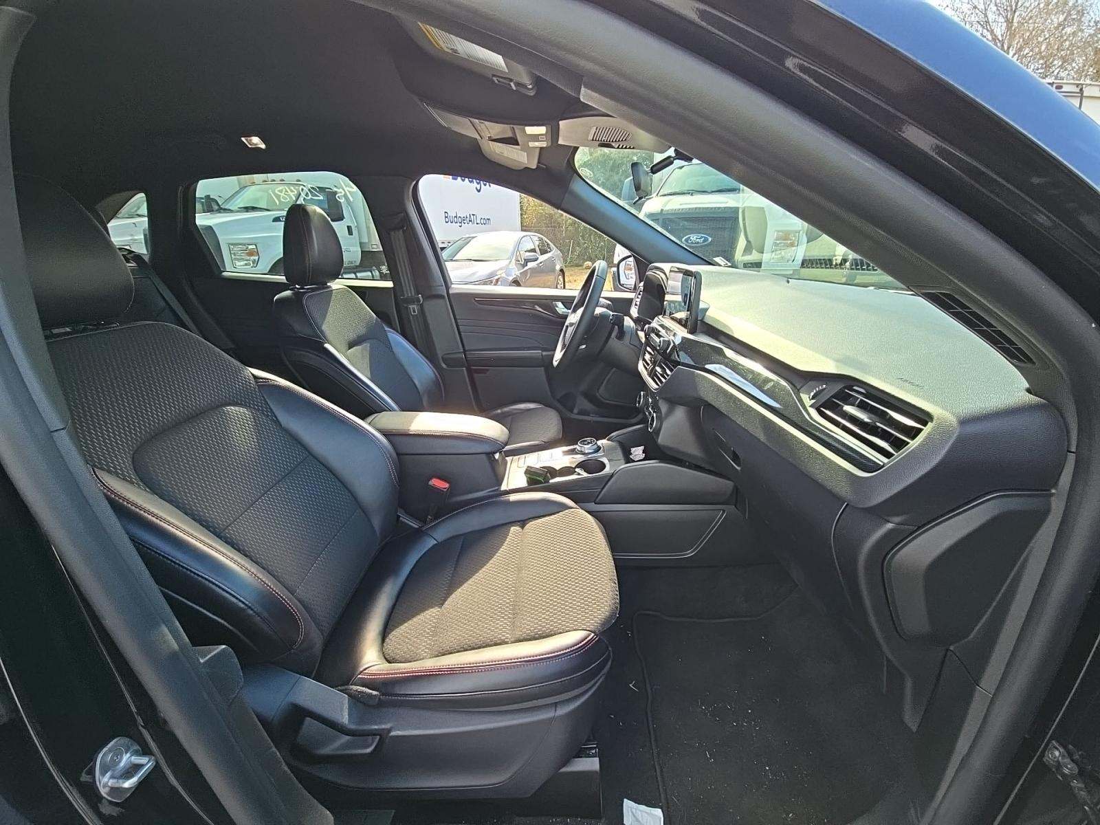 2025 Ford Escape ST-Line FWD