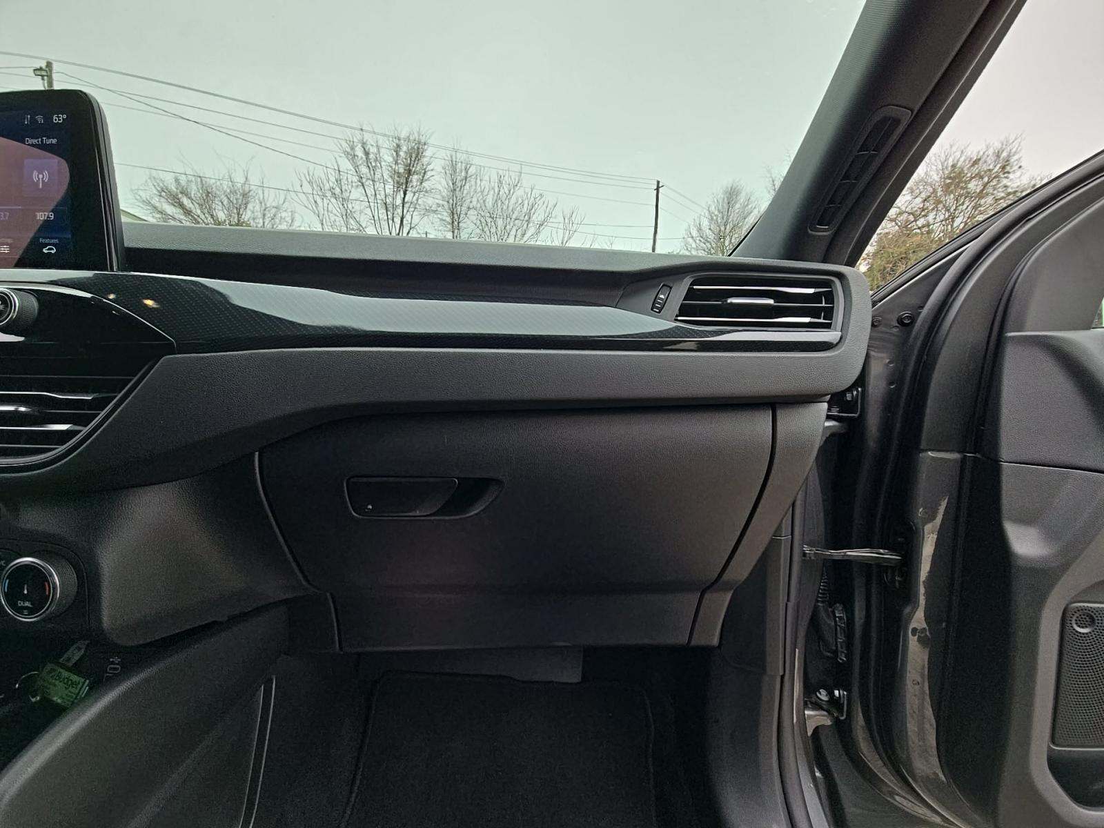 2025 Ford Escape ST-Line FWD