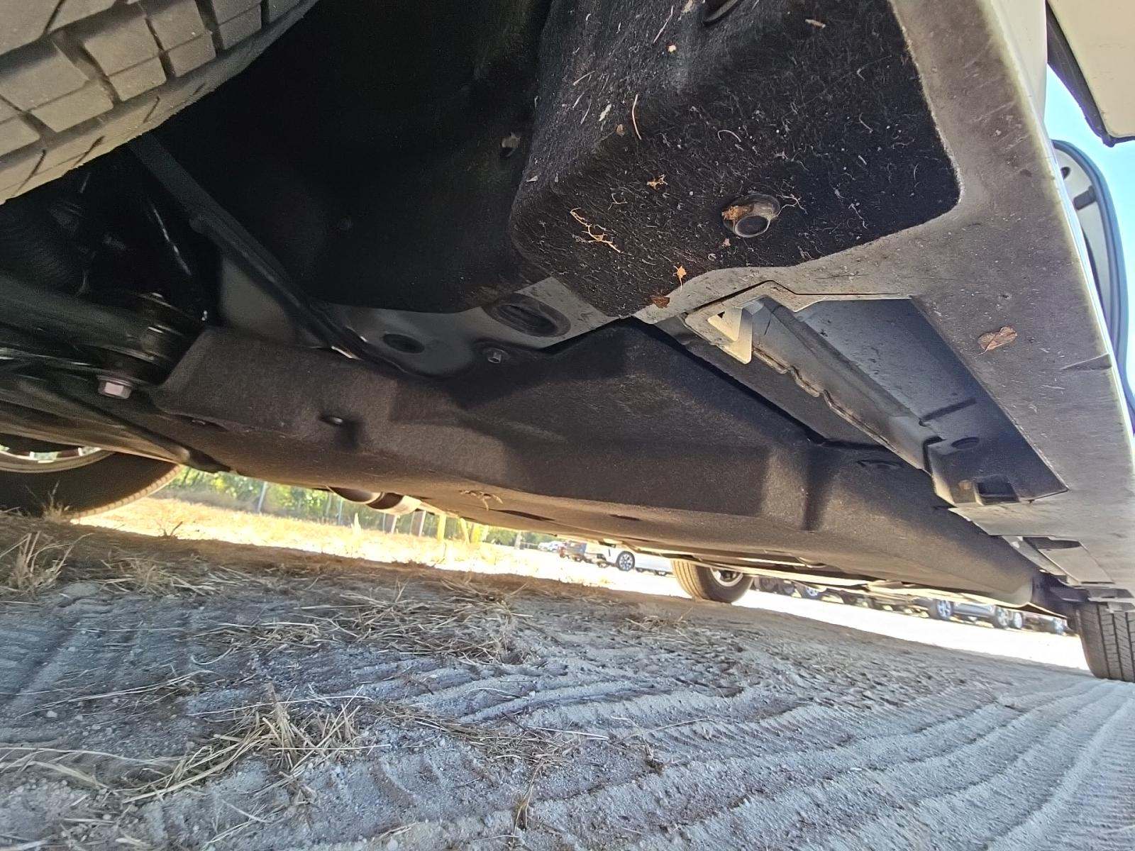 2025 Toyota Sienna LE FWD