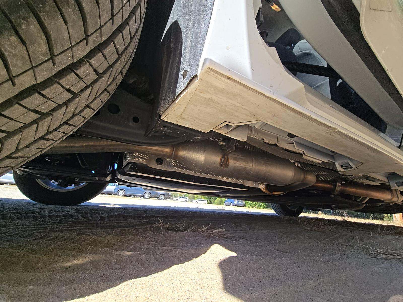 2025 Toyota Sienna LE FWD