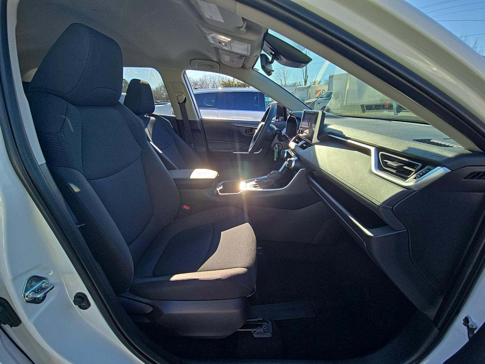 2025 Toyota RAV4 Hybrid LE AWD