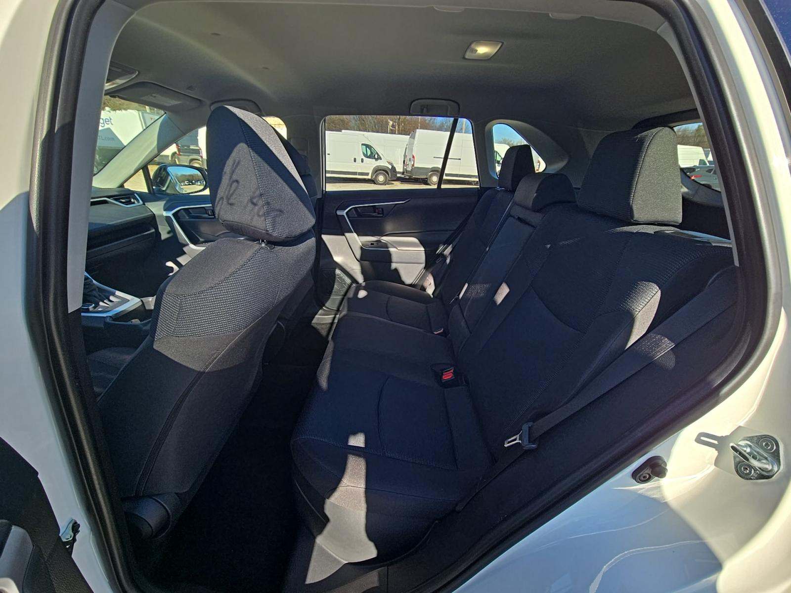 2025 Toyota RAV4 Hybrid LE AWD