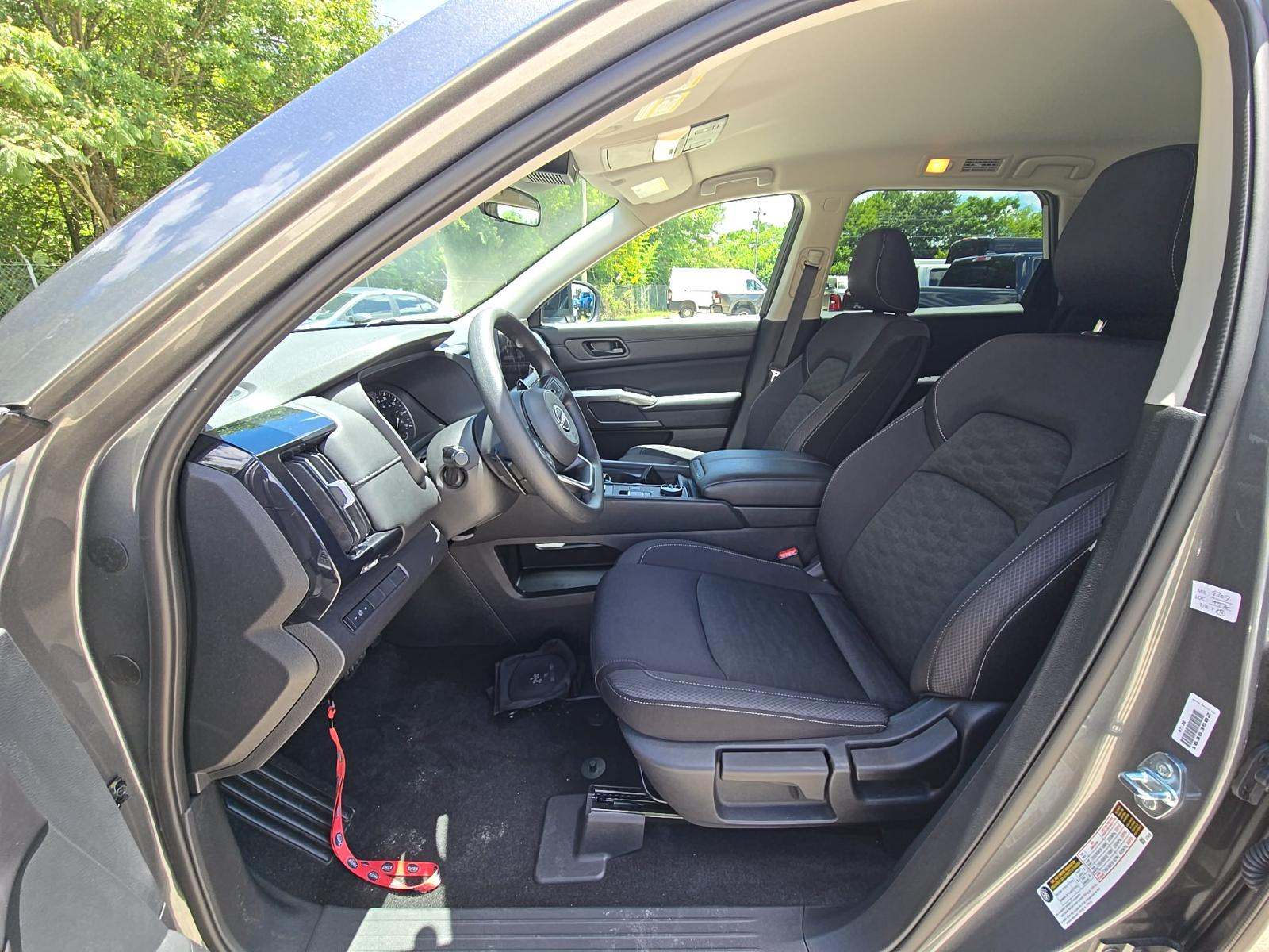 2026 Nissan Pathfinder S AWD