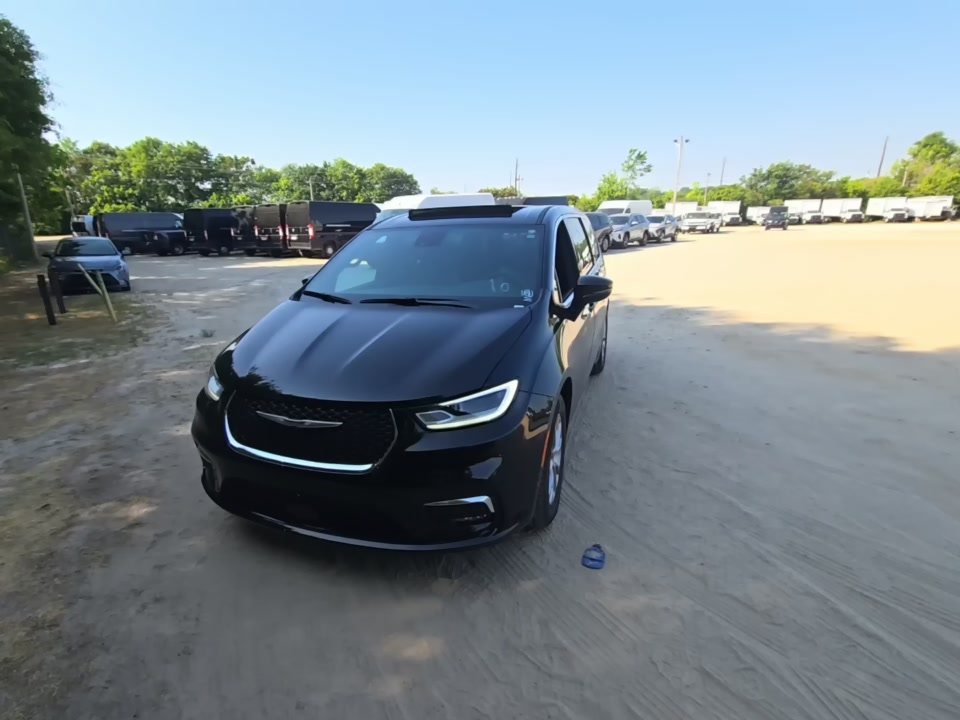 2026 Chrysler Pacifica Limited FWD