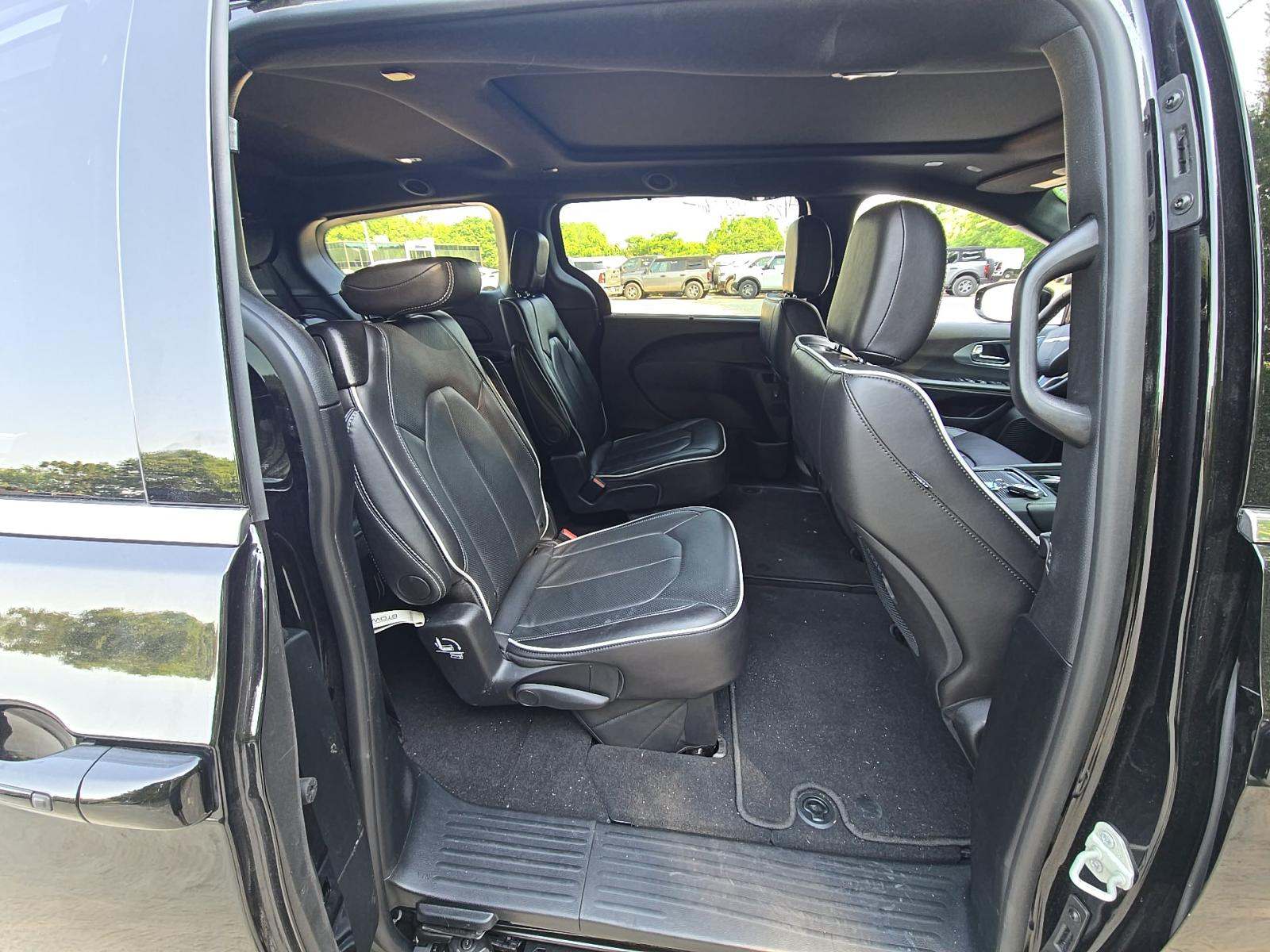2026 Chrysler Pacifica Limited FWD