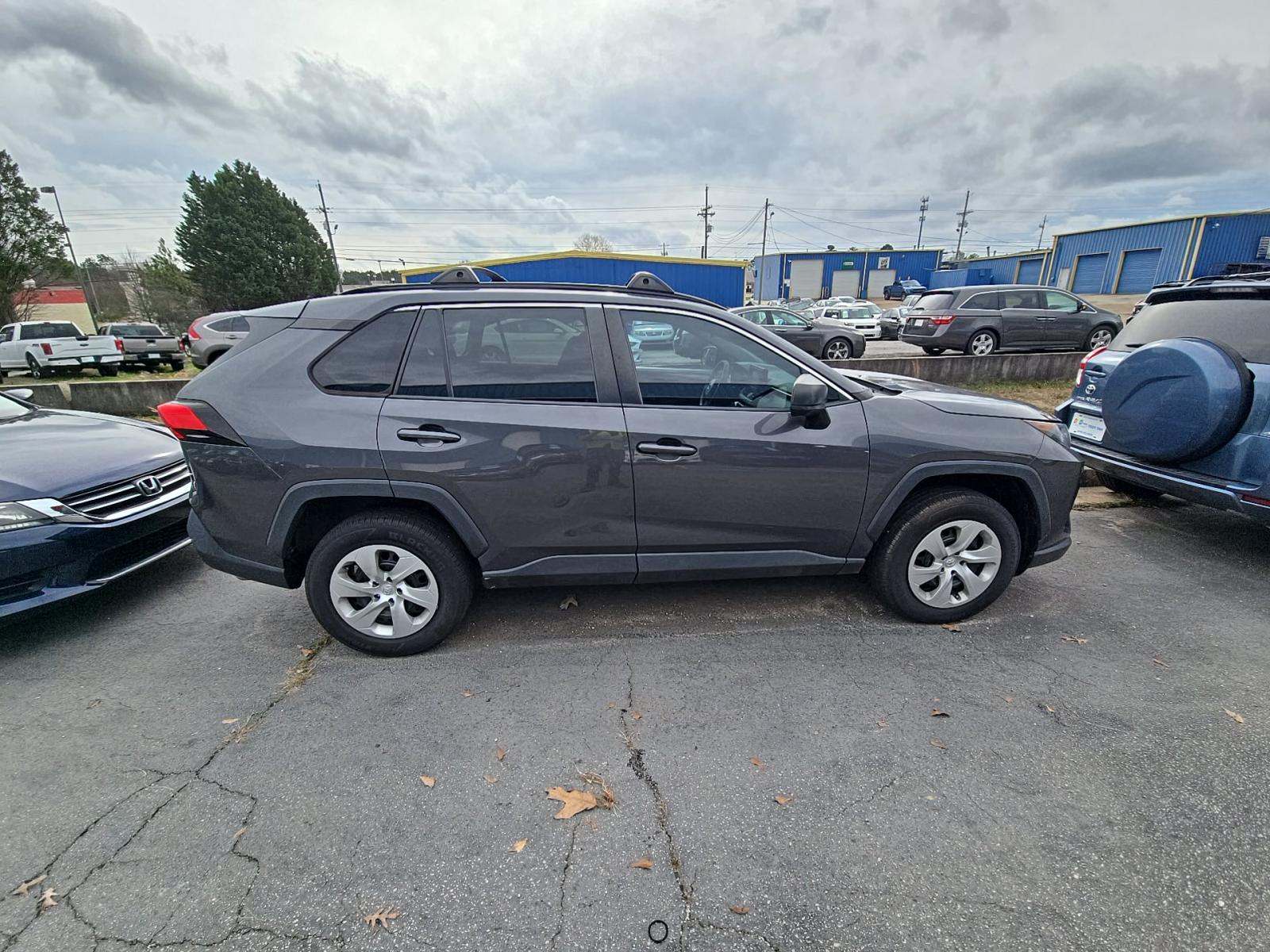 2019 Toyota RAV4 LE FWD