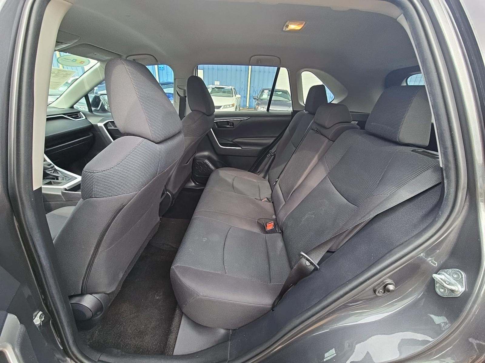 2019 Toyota RAV4 LE FWD