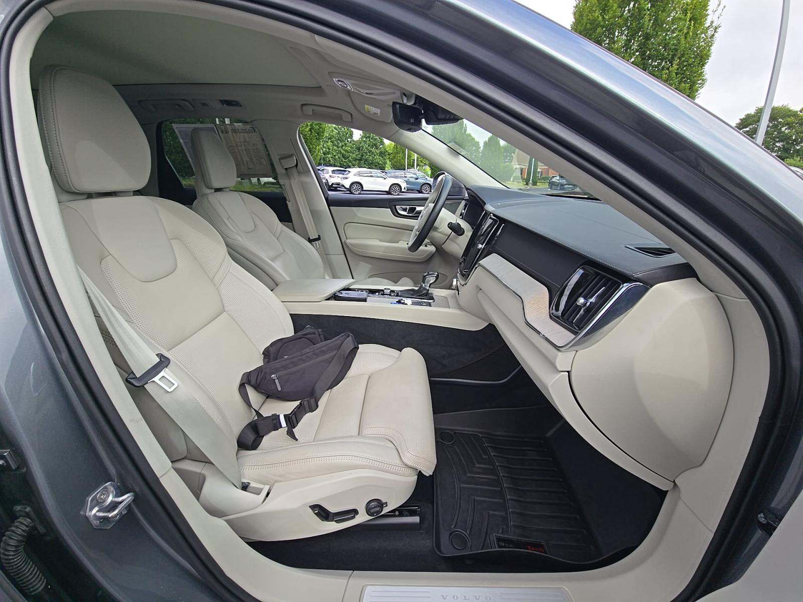 2021 Volvo XC60 T6 Inscription AWD