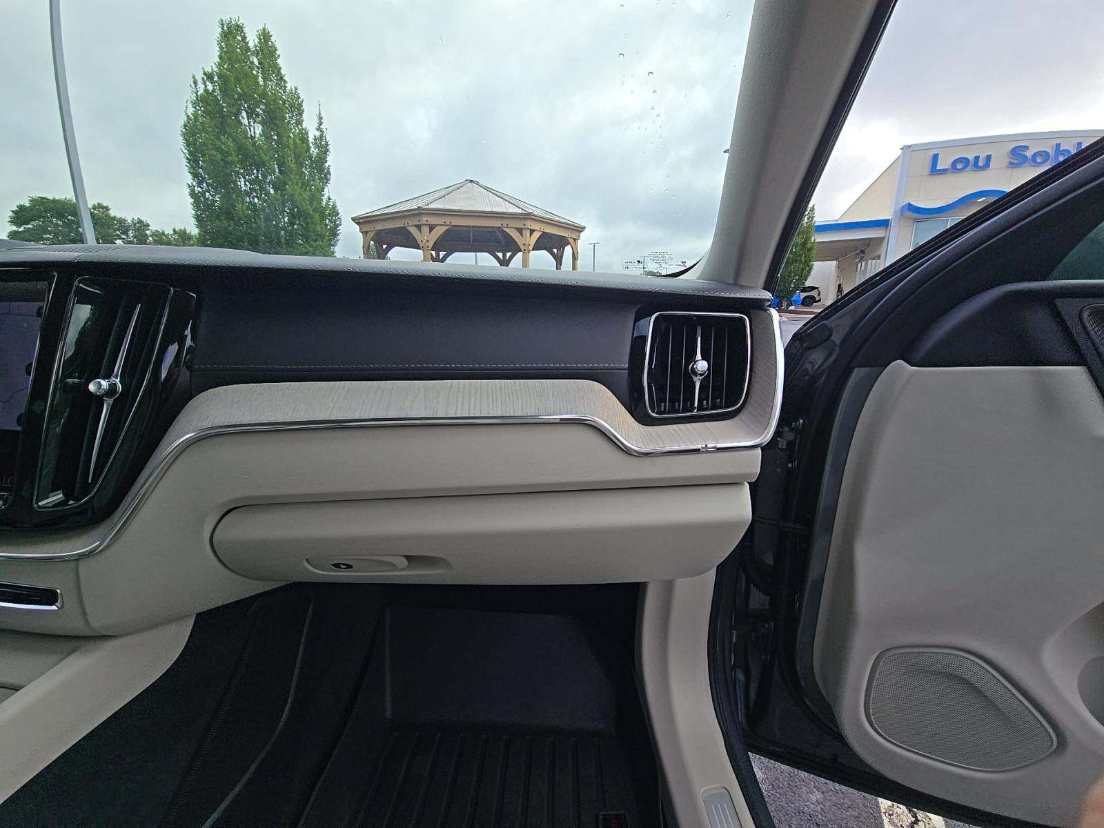 2021 Volvo XC60 T6 Inscription AWD