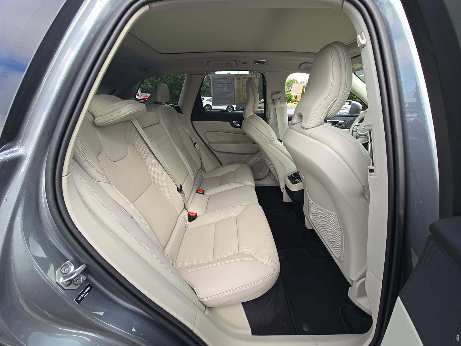 2021 Volvo XC60 T6 Inscription AWD