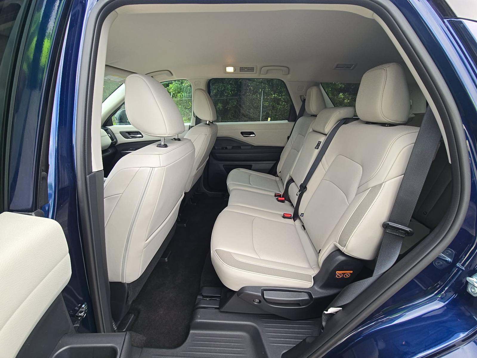 2026 Nissan Pathfinder SL AWD