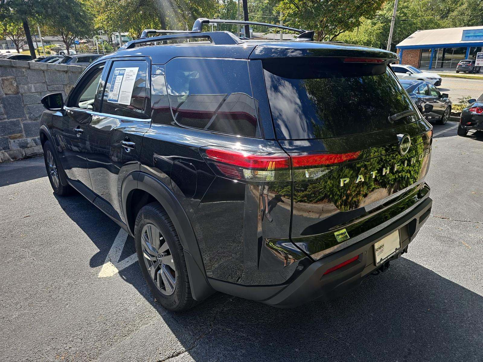 2025 Nissan Pathfinder SV FWD