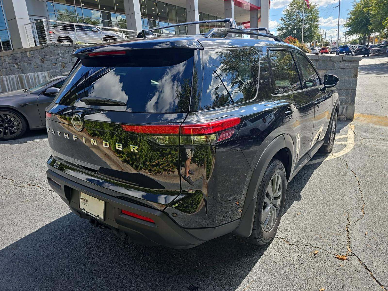 2025 Nissan Pathfinder SV FWD