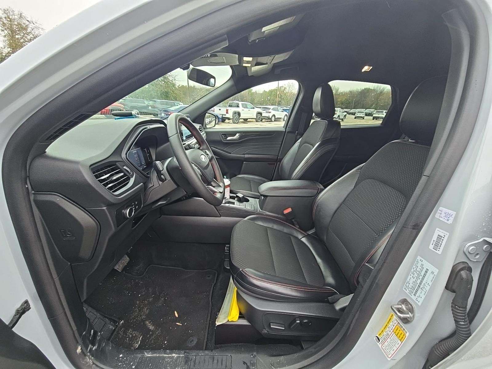 2025 Ford Escape ST-Line FWD