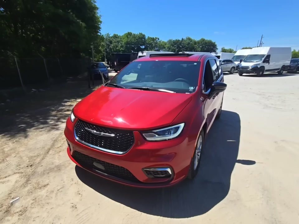 2026 Chrysler Pacifica Limited FWD