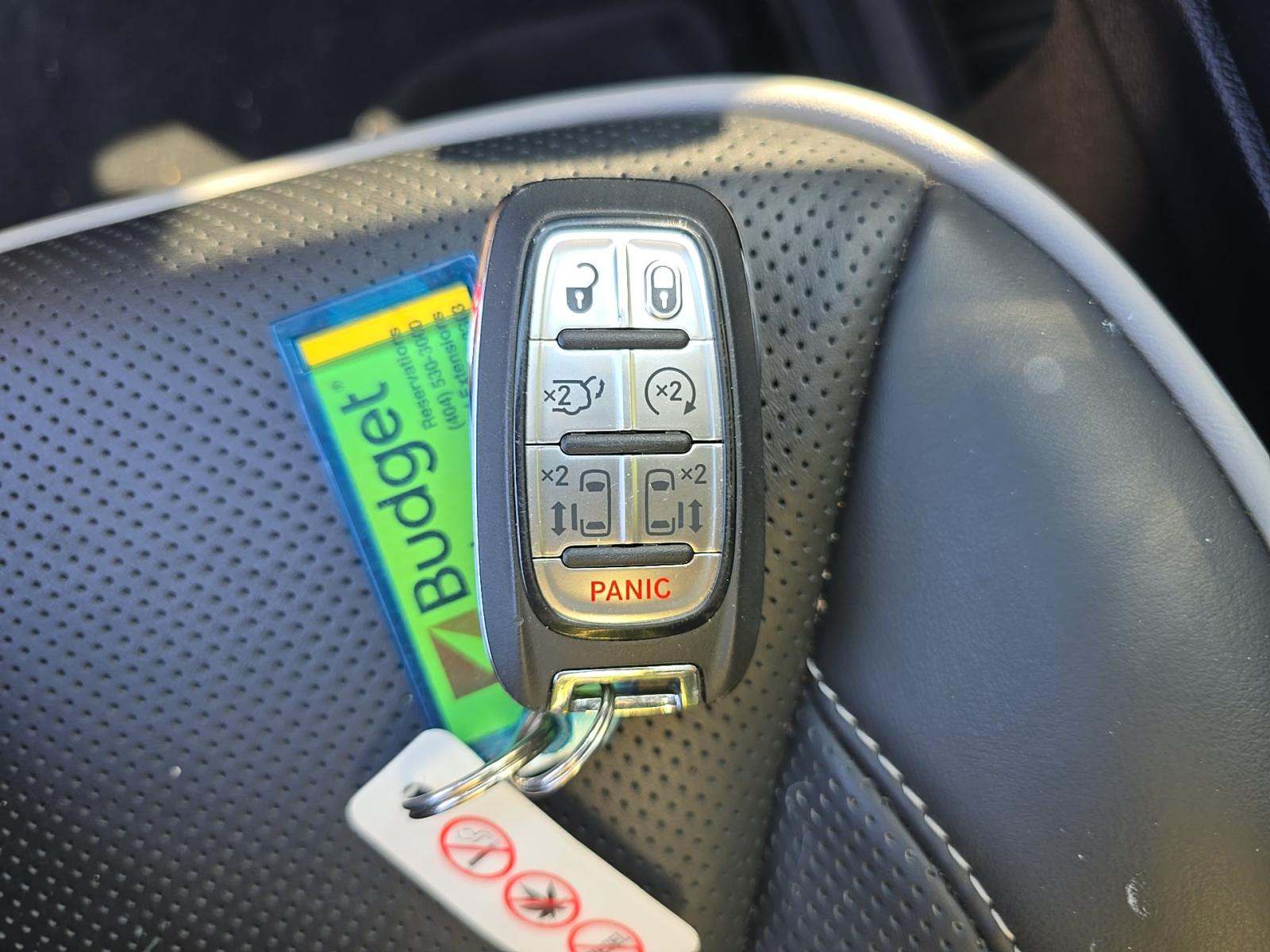 2026 Chrysler Pacifica Limited FWD