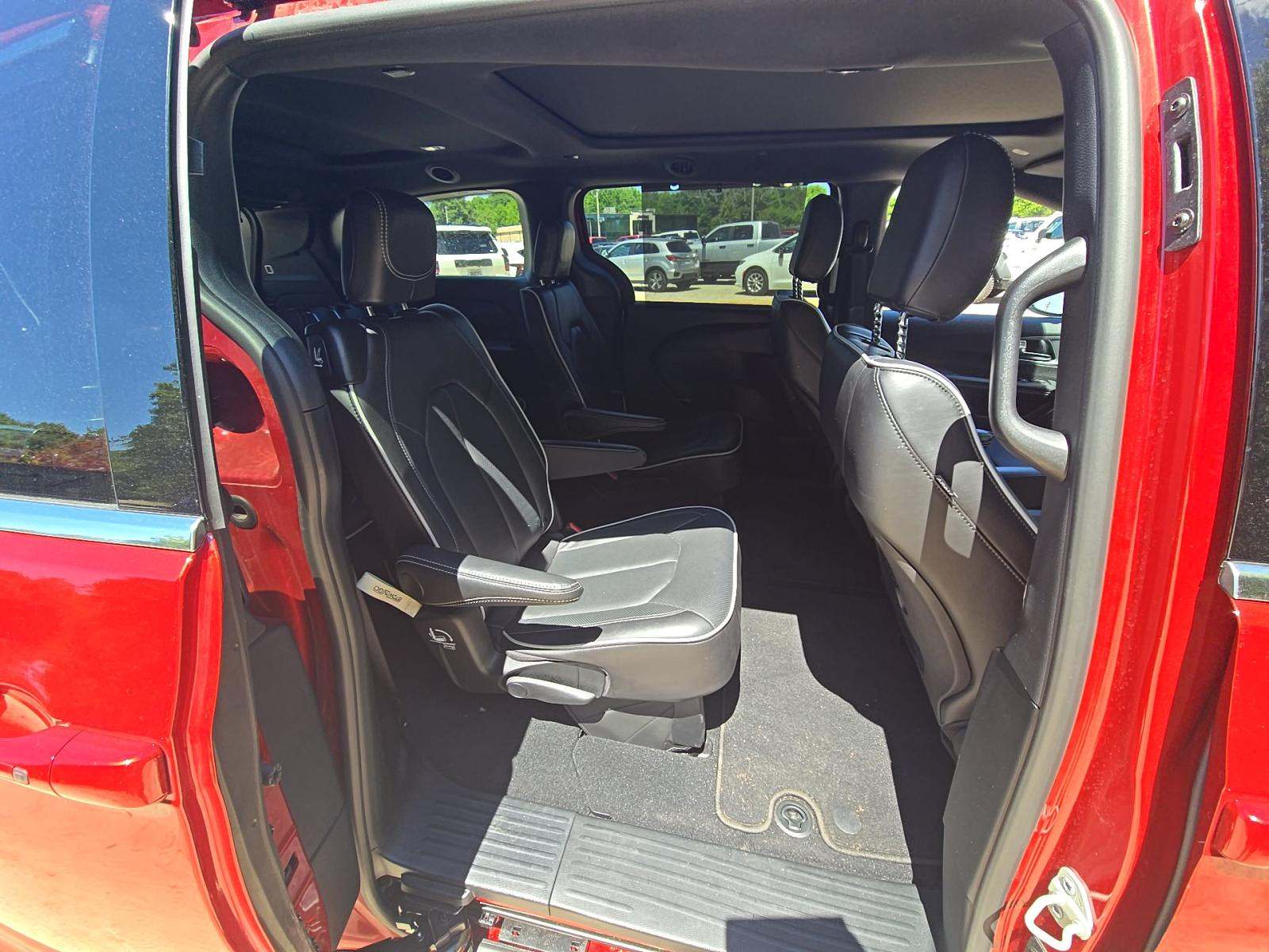 2026 Chrysler Pacifica Limited FWD