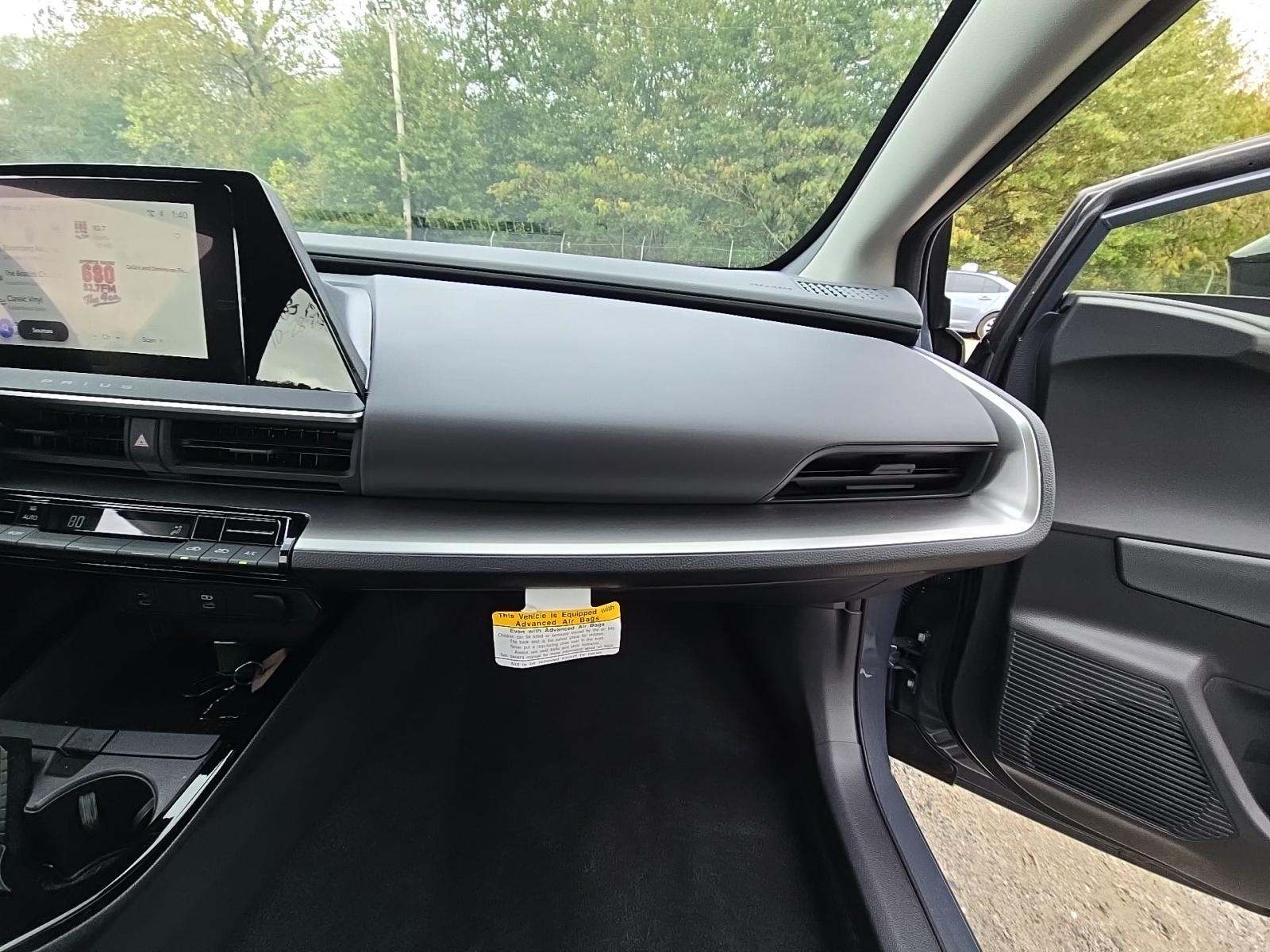 2025 Toyota Prius LE FWD