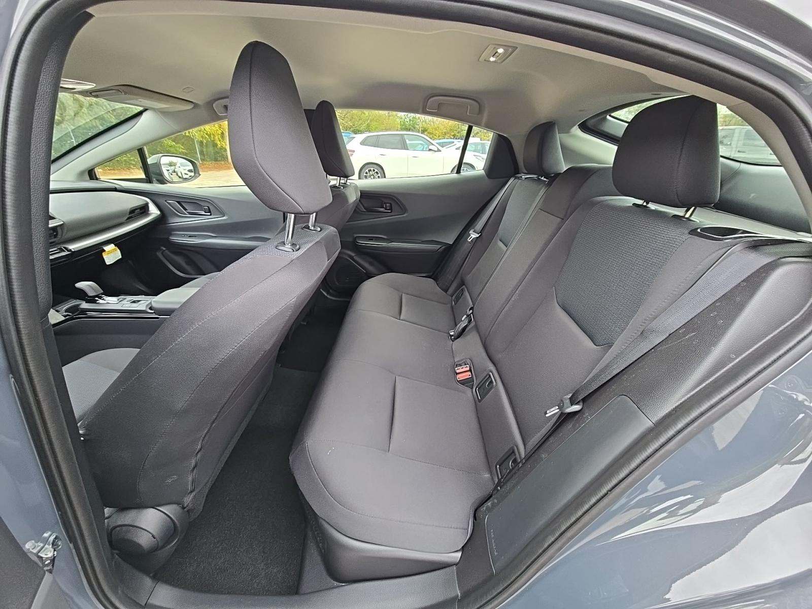 2025 Toyota Prius LE FWD